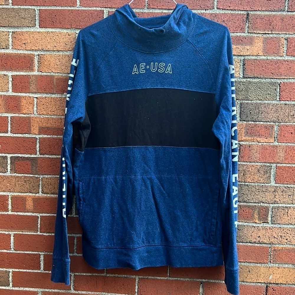 American Eagle hoodie long sleeve shirt